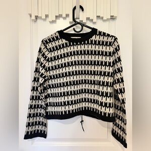 Etcetera Cute Fit - Black and White Geometric Sweater - Boxy - NWOT